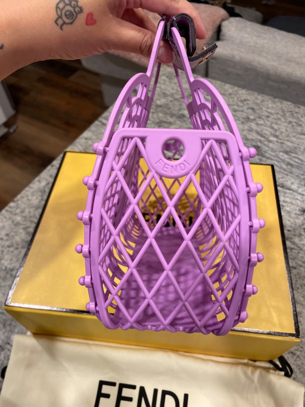 Fendi small basket tote bag - Picture 9 of 13